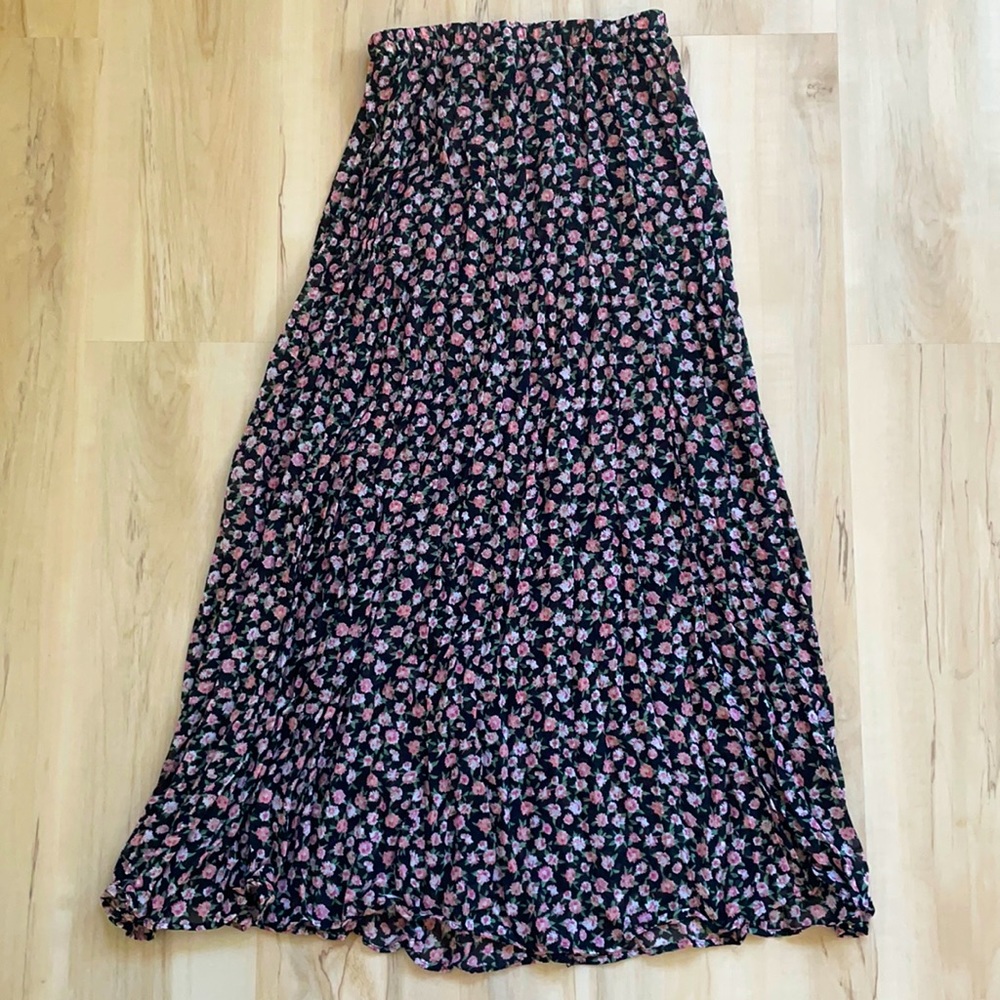 Vintage 90s floral midi skirt size M